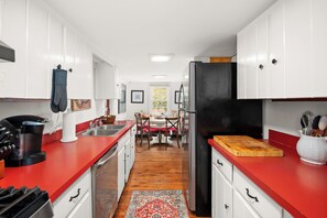Coffee/tea maker, fridge, stovetop, dishwasher - 404 Union St. - Historic Charm in the Heart of Milton – Walk to Downtown (Milton)
