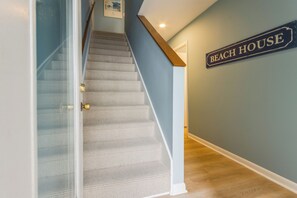 Interior - 15B Clayton- Remodeled Ocean Block Townhome in Dewey Beach – Pet Friendly! (Dewey Beach)