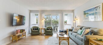 15B Clayton- Remodeled Ocean Block Townhome in Dewey Beach – Pet Friendly!