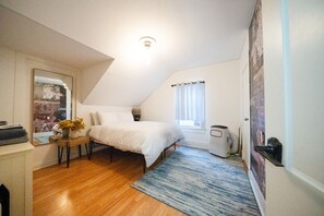 Interior - Modern 2BR Downtown Kitchener Suite | Parking, Private Entry (Kitchener)