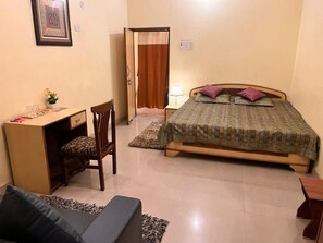 Classic Room, Balcony