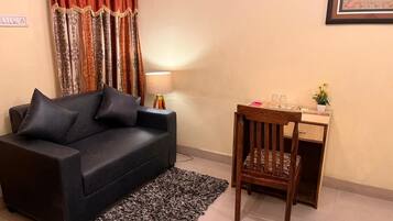 Classic Room, Balcony | Living area | Printers