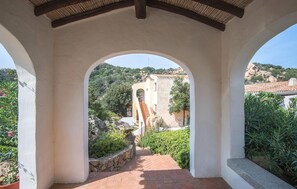 Property grounds - Lovely apartment in Porto Cervo with outdoor swimming pool (Porto Cervo)