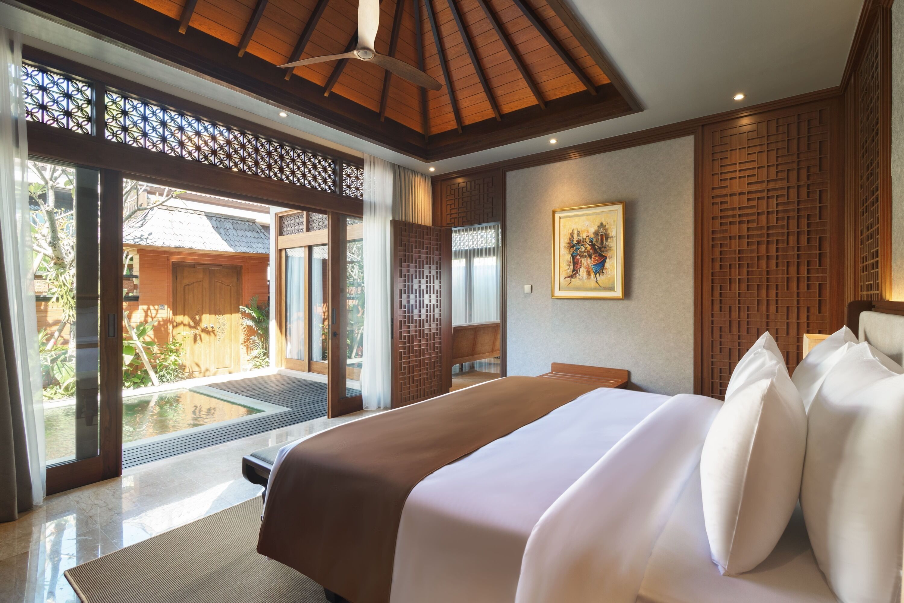 Olea Prestige Villa | In-room safe, desk, laptop workspace, free WiFi