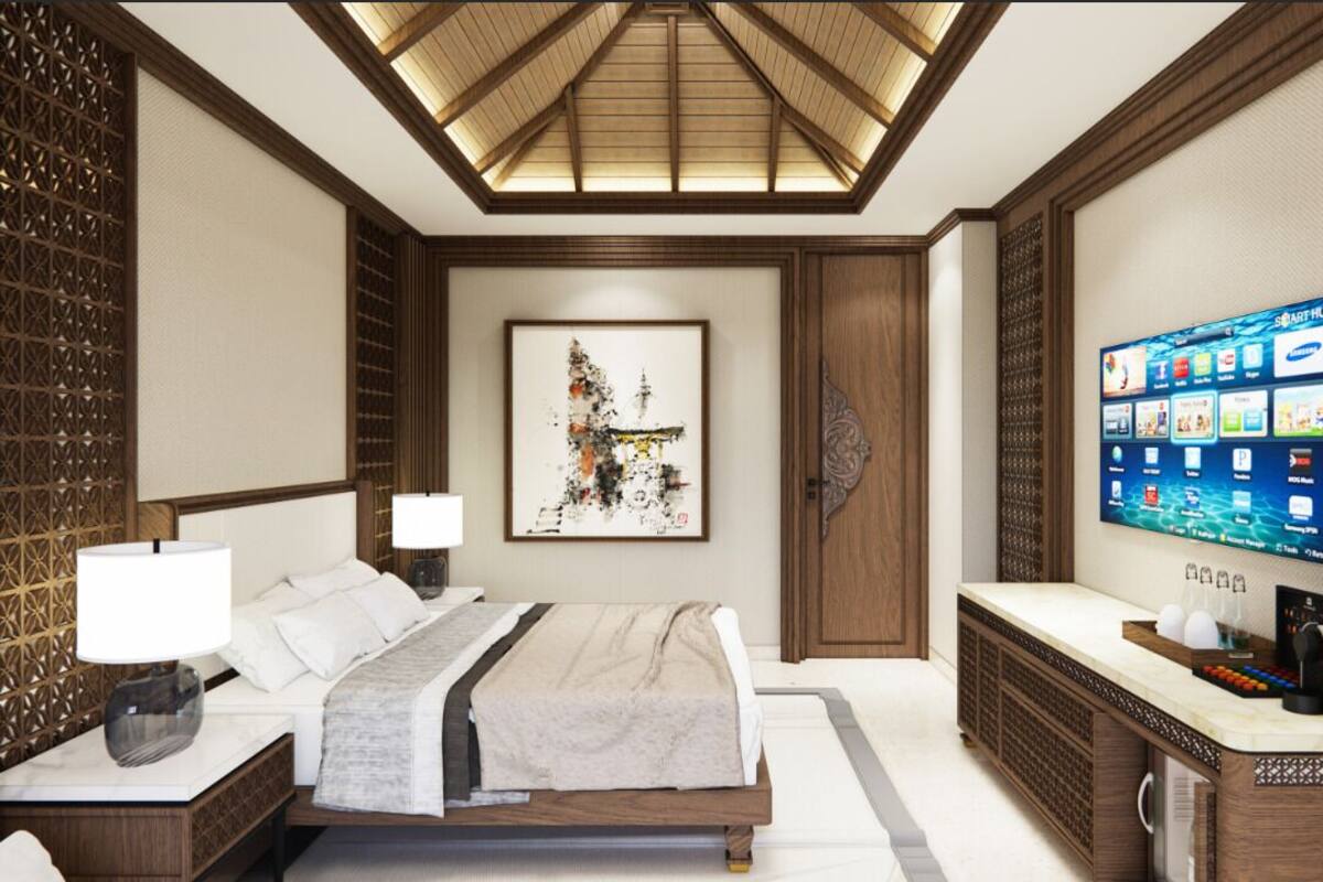 In-room safe, desk, laptop workspace, free WiFi