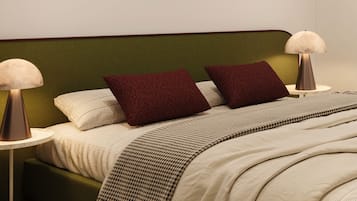 Premium bedding, pillowtop beds, in-room safe, desk