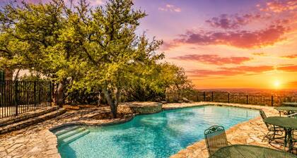 Spacious home with Canyon Lake views and a private pool