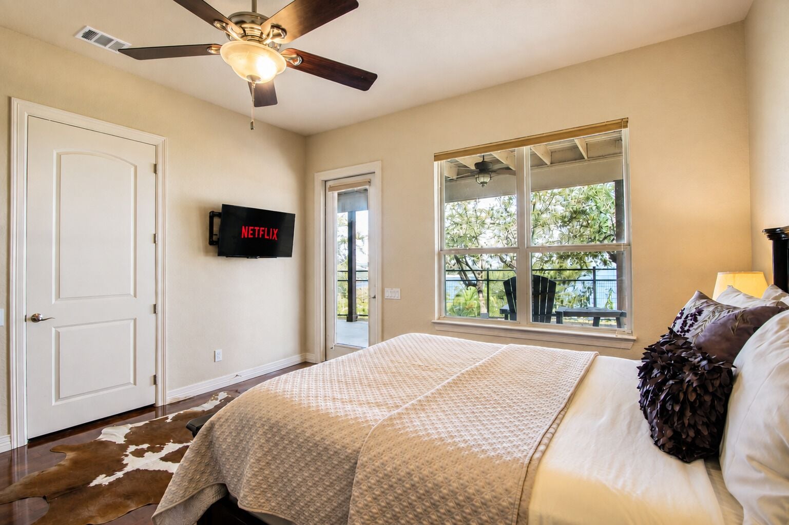 3 habitaciones, escritorio, cuna de viaje y wifi gratis 