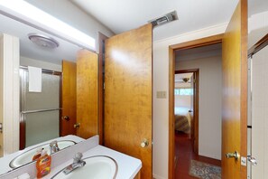 Douche, serviettes fournies