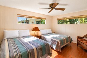 Unclassified image, 4 of 39, button - Funshine | Riverfront house in Mc Queeney with guest house, river views, grill (McQueeney)