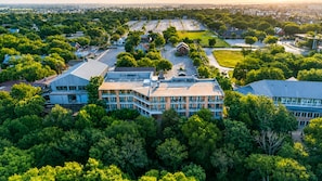 Exterior - River view condo with a pool, washer/dryer, central AC - snowbirds welcome (New Braunfels)