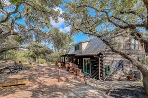 Exterior - Skyband Cabin | House in Canyon Lake (Canyon Lake)