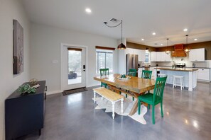 Dining - Secluded home with firepit, gas grill, central AC, game room, W/D (Fischer)