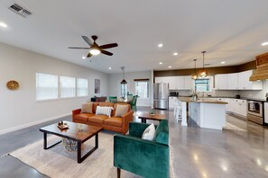 TV, fireplace, table football - Secluded home with firepit, gas grill, central AC, game room, W/D (Fischer)