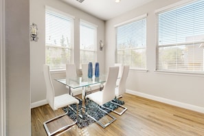 Dining - Modern townhome with enclosed yard, private balcony, & W/D - near local park (San Antonio)