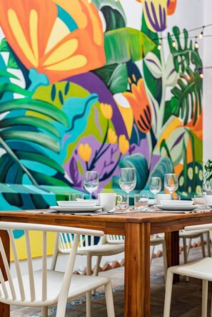 Dining - Group-Friendly Terrace Delight near WTC & Shops (Mexico City)