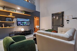 TV