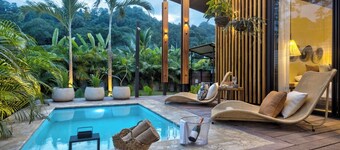 NEW PEACEFUL CASA SWAN~ SMALL POOL WITH A VIEW~STARLINK~ A/C~ 