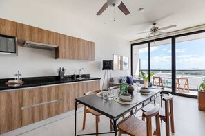 Dining - Cancun 1BR | Lagoon View | Rooftop Pool & Gym (Cancún)