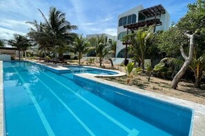 Pool - Isla Mujeres: Private Pool 90 m from the Beach (Isla Mujeres)