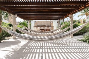 Outdoor dining - Isla Mujeres: Private Pool 90 m from the Beach (Isla Mujeres)