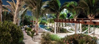 Isla Mujeres Villa - Pool & Ocean View - Sleeps 4