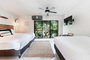 Iron/ironing board, WiFi, bed sheets - Hotel Zone Cancun Suite | Walk to Beach (Cancún)