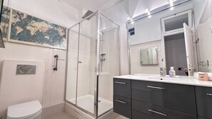 Hair dryer - Elegant and Peaceful Apartment –  Neuilly-sur-Seine (Neuilly-sur-Seine)