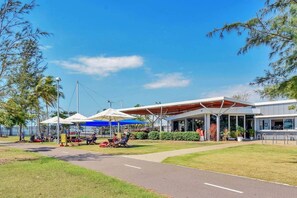 Exterior - Nightcliff Foreshore Getaway - McKay Gardens (Nightcliff)