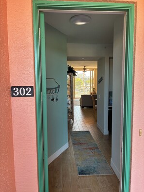 Interior - Daily BEACH WALKS! Relax by the pool. Spacious 2-bedroom condo Fort Myers Beach (Fort Myers Beach)