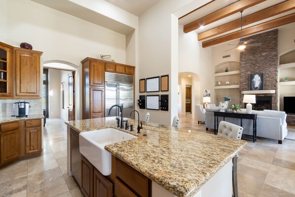 Interior - Wrangler Estate 4B/3.5B Home with Private Pool in the Sonoran Desert (Scottsdale)