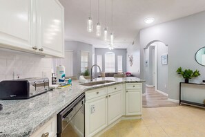 Fridge, microwave, oven, stovetop - Family-Friendly Home near Disney w/Balcony, Shared Pool, Gym, Pool Table, A/C (Davenport)