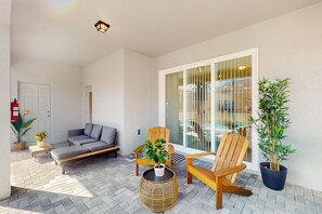 Terrace/patio - Amazing home with outdoor patio, wifi, & close to local attractions near Orlando (Clermont)