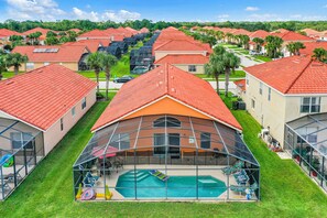 A heated pool - Dog-friendly home with private outdoor pool, high-speed WiFi, and central AC (Davenport)
