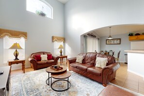 TV, table football - Wonderful Home For Theme Park Fun w/Private Pool, Game Room, WiFi, AC, Patio, WD (Davenport)