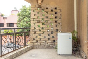Habitación Confort con 2 camas individuales, balcón | Áreas de la propiedad