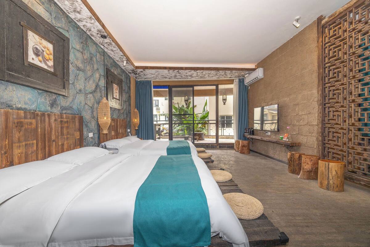 Habitación Confort con 2 camas individuales, balcón | Wifi gratis 