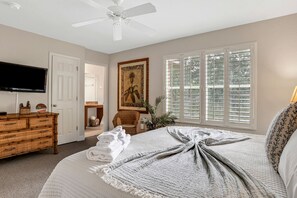4 bedrooms, desk, travel cot, free WiFi - Townhouse near Disney with pool, lazy river, game room, gym, hot tub, volleyball (Davenport)