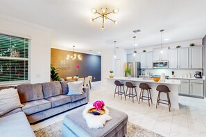 TV - Beautiful sun-inspired home in Champions Gate Community with resort amenities (Davenport)