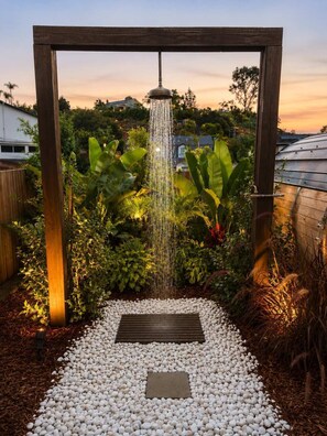 Property grounds - Spa Retreat: Sauna, Hot Tub & Gym in San Diego (San Diego)