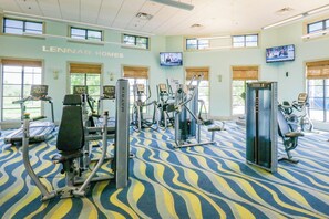 Fitness facility - South-facing home w/ private pool/spa and resort lazy river & gym (Davenport)