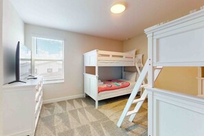 8 bedrooms, iron/ironing board, free WiFi, bed sheets