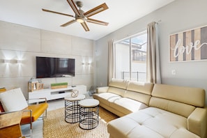 TV - Modern townhouse with private pool, resort amenities, themed rooms and more (Kissimmee)