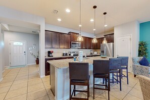 Fridge, microwave, oven, stovetop - Limited-Time Special Discounts | Spacious Home w/ Pool and Resort Amenities (Kissimmee)