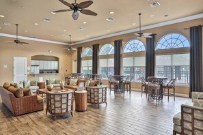 TV - BellaVida Resort townhome - private plunge pool, minutes to Disney, dog-friendly (Kissimmee)