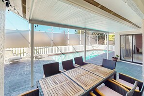 Pool - Spacious Dog-Friendly Home w/Private Pool, Pong Pong, Near Disney (Kissimmee)