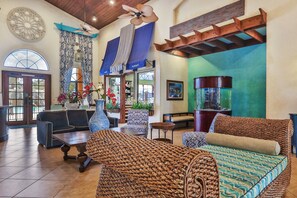 Interior - Spacious townhouse with private pool,resort amenities, and tennis courts (Kissimmee)