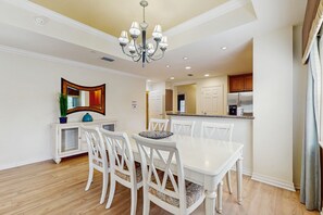 Dining - Ground floor condo at luxury resort with pools & hot tubs, close to Disney (Kissimmee)