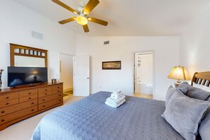 4 Schlafzimmer, Bügeleisen/Bügelbrett, Reisekinderbett, kostenloses WLAN