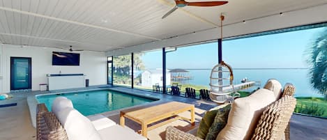 Piscine couverte, piscine chauffée